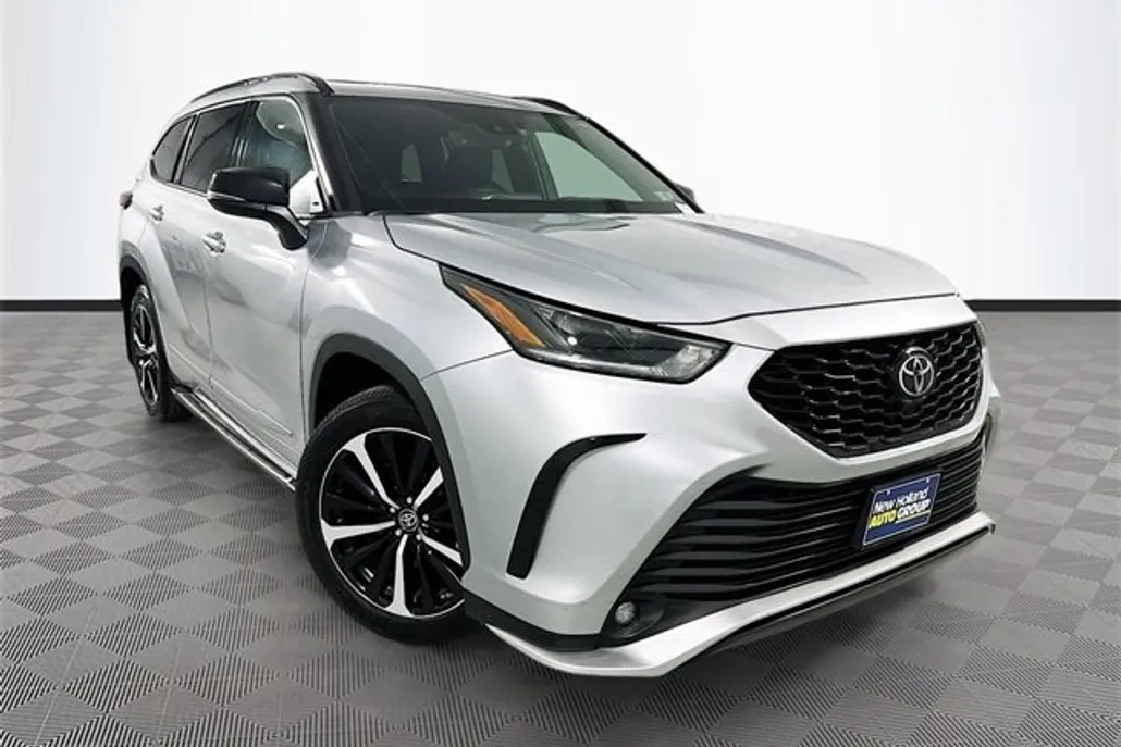 2022 Toyota Highlander XSE photo 1