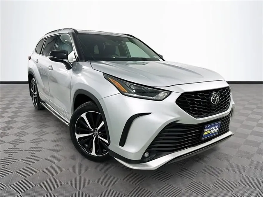 2022 Toyota Highlander XSE photo 1
