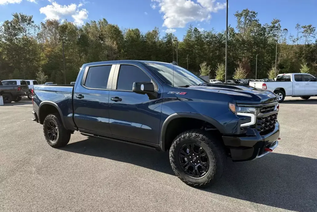 2023 Chevrolet Silverado 1500 ZR2 photo 1