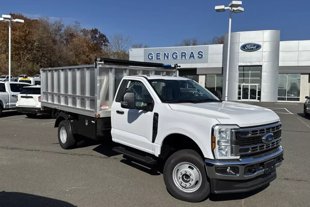 2024 Ford F-350 XL photo 1