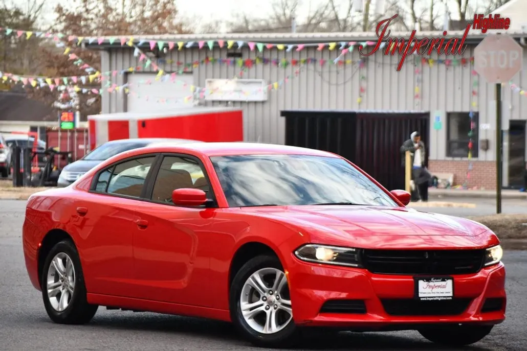 2022 Dodge Charger SXT photo 1