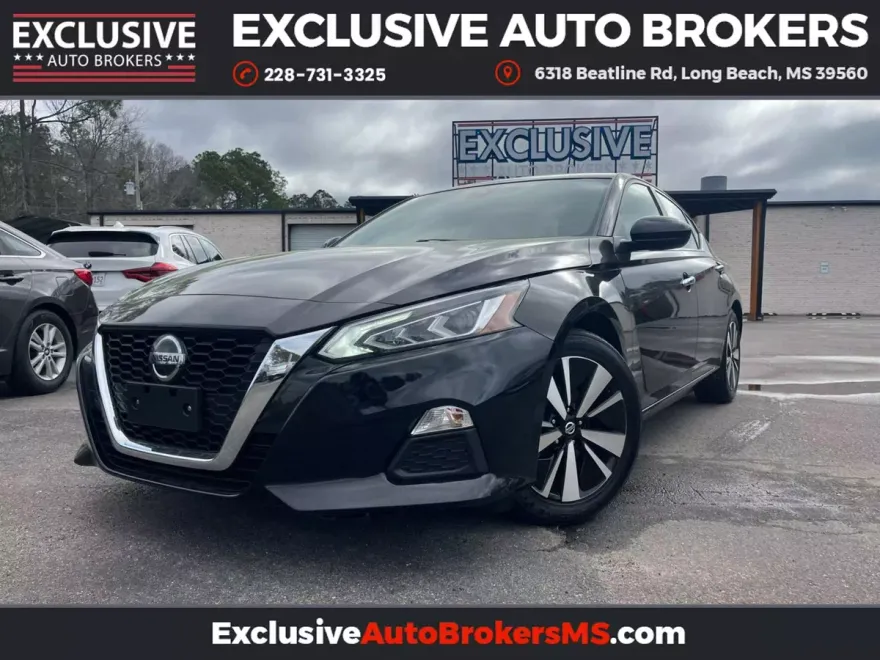 2022 Nissan Altima 2.5 SV photo 1