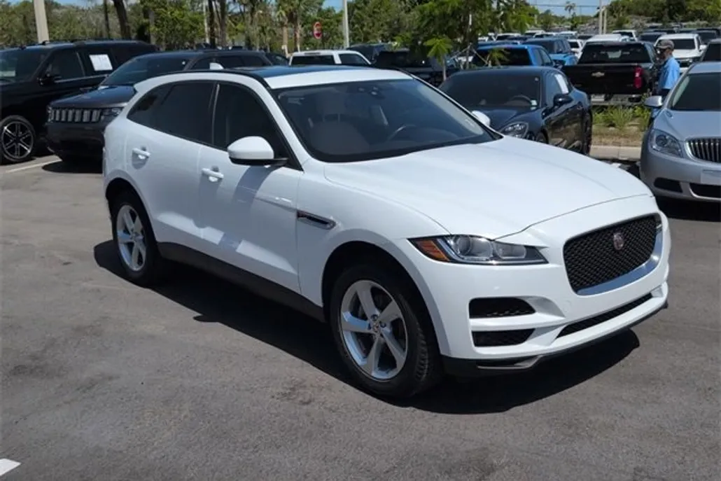 2018 Jaguar F-PACE Premium photo 1