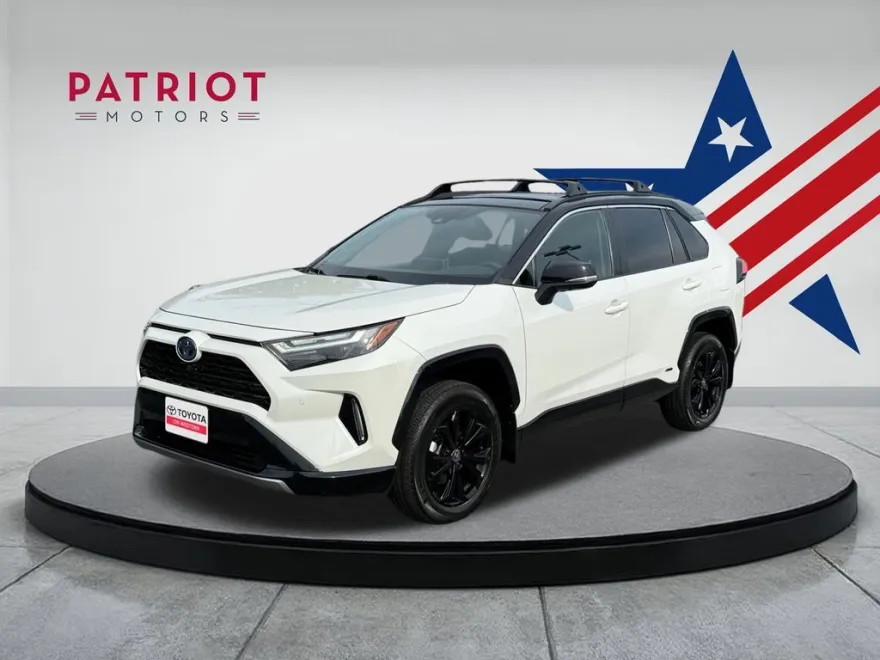 2022 Toyota RAV4 Hybrid XSE photo 1