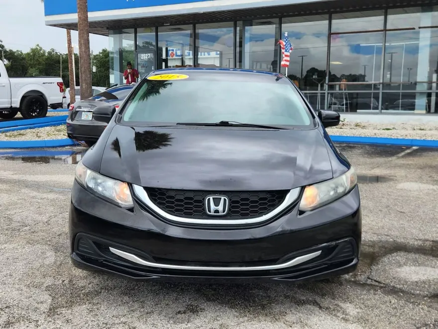 2015 Honda Civic LX photo 1