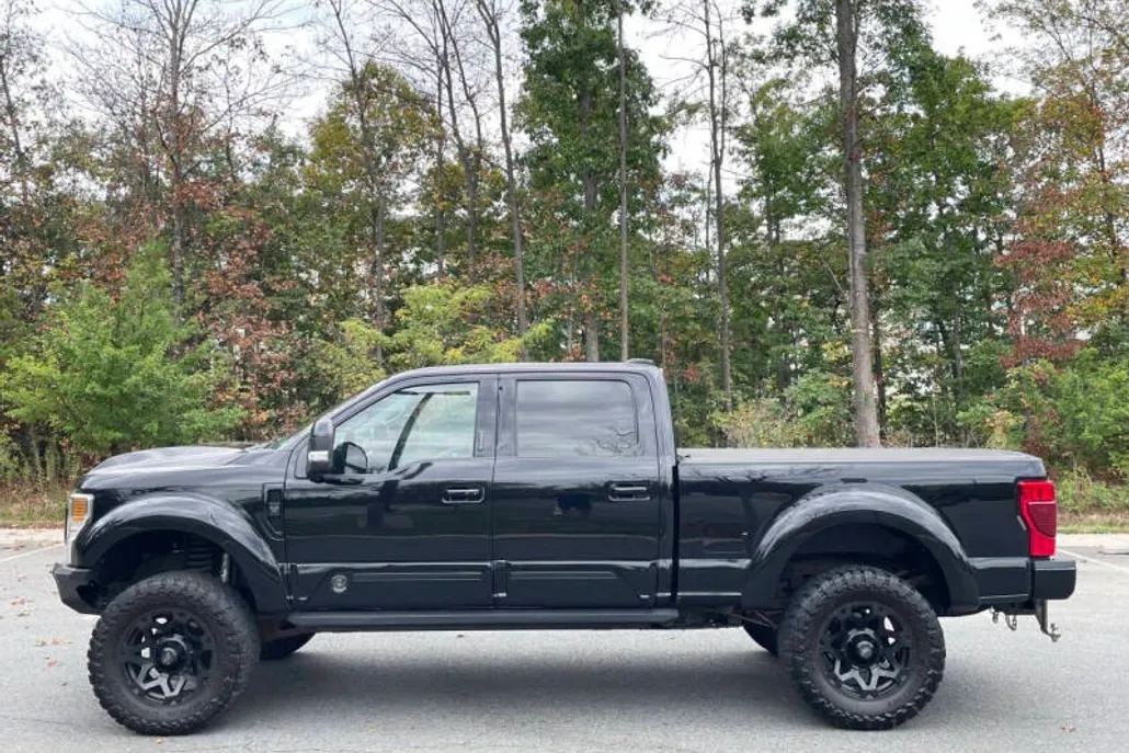 2021 Ford F-250 Lariat photo 1