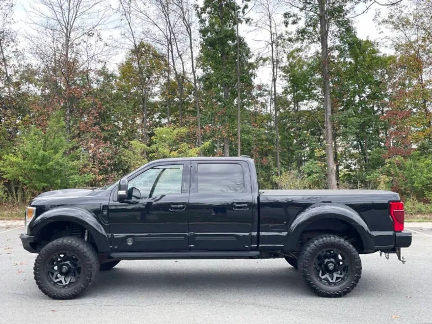 2021 Ford F-250 Lariat photo 1