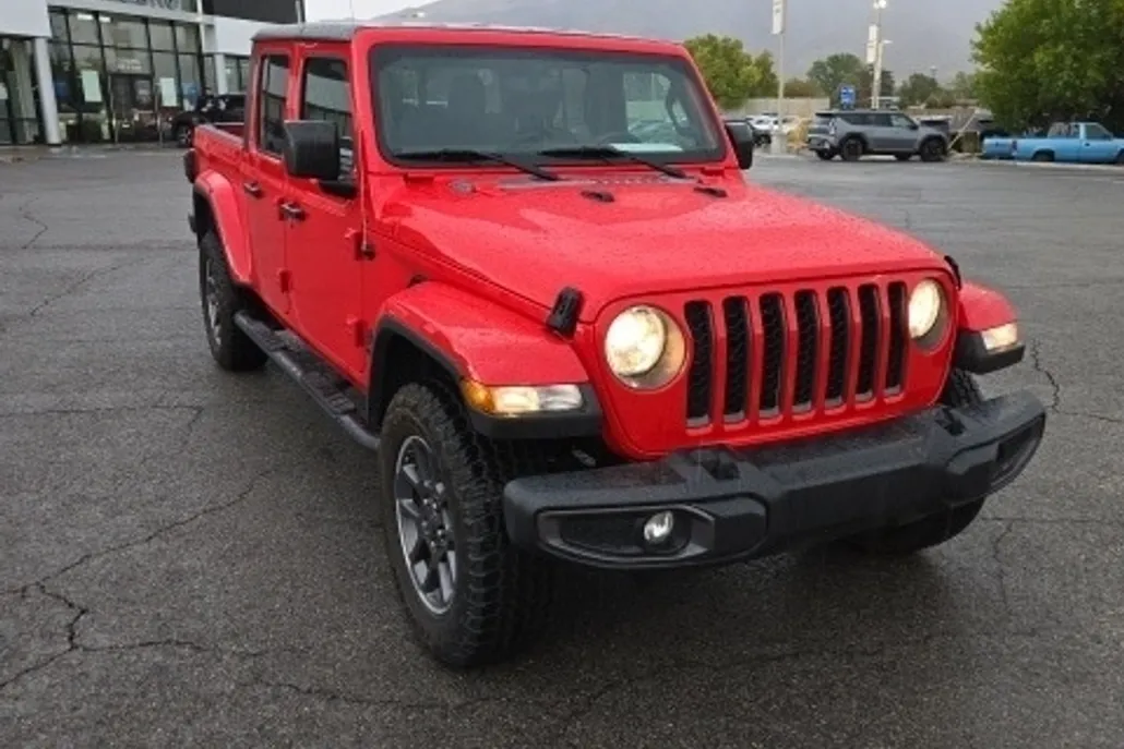 2021 Jeep Gladiator Sport photo 1