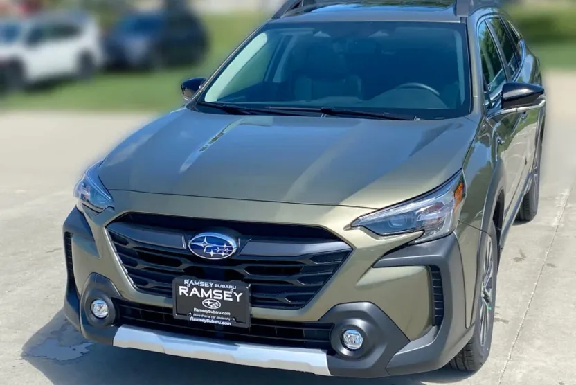 2025 Subaru Outback Premium photo 1