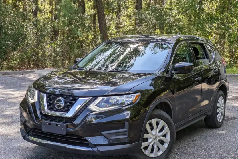 2018 Nissan Rogue S photo 1