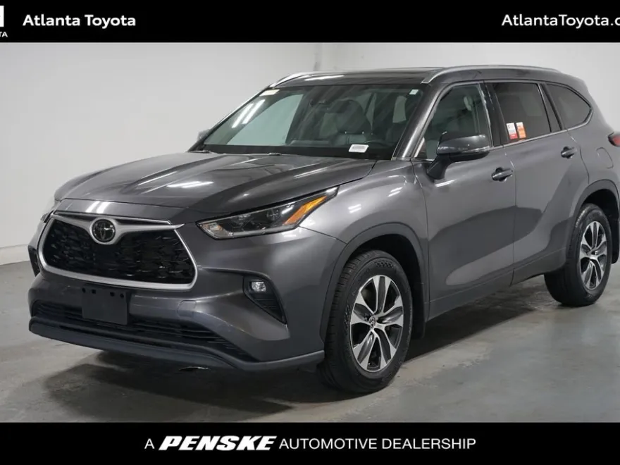 2021 Toyota Highlander XLE photo 1