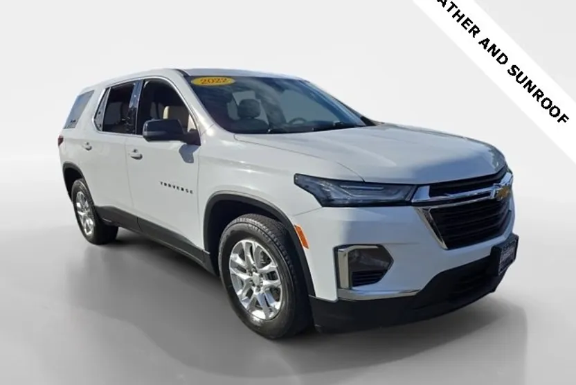 2022 Chevrolet Traverse LS photo 1