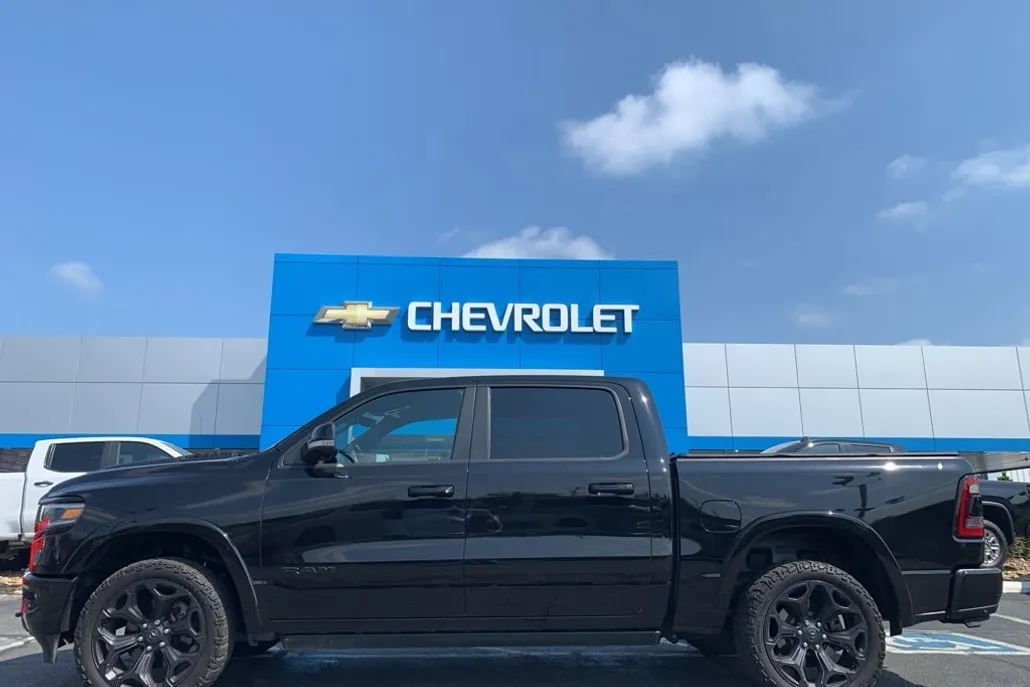 2020 Ram 1500 Limited photo 1