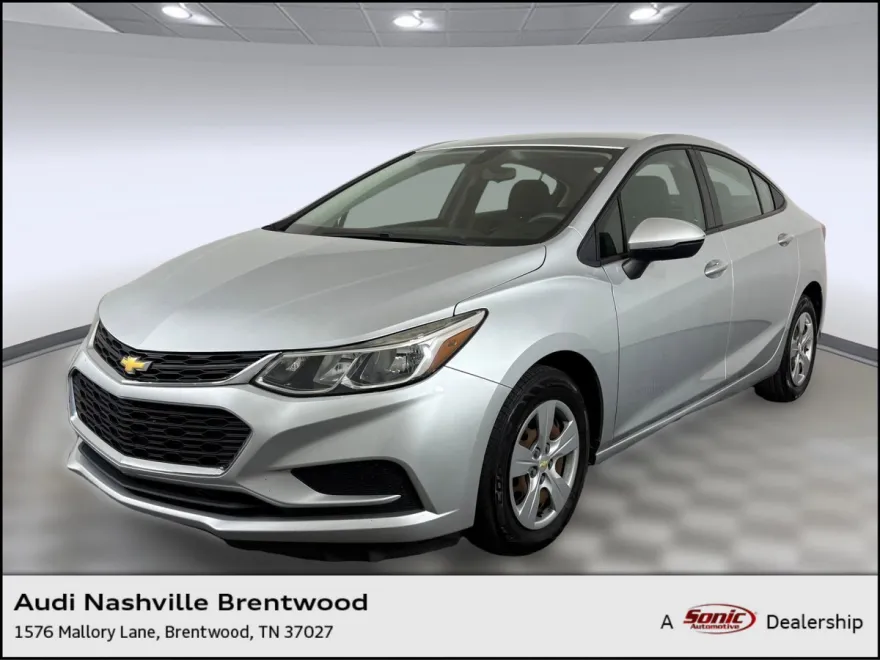 2018 Chevrolet Cruze LS photo 1