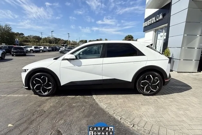 2023 Hyundai Ioniq 5 SEL photo 1