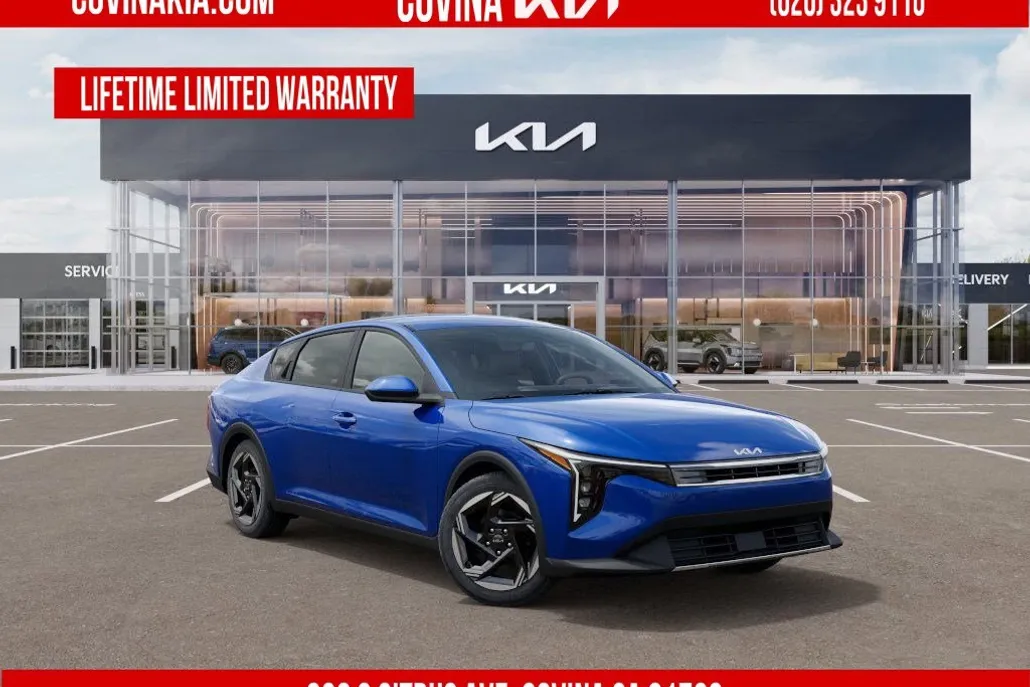 2025 Kia K4 EX photo 1