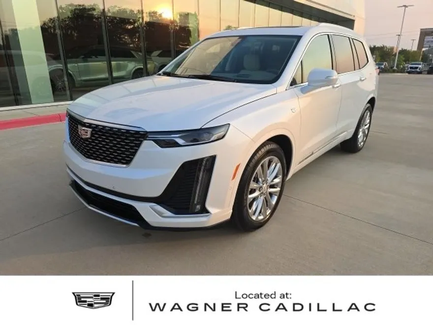 2025 Cadillac XT6 Premium Luxury photo 1