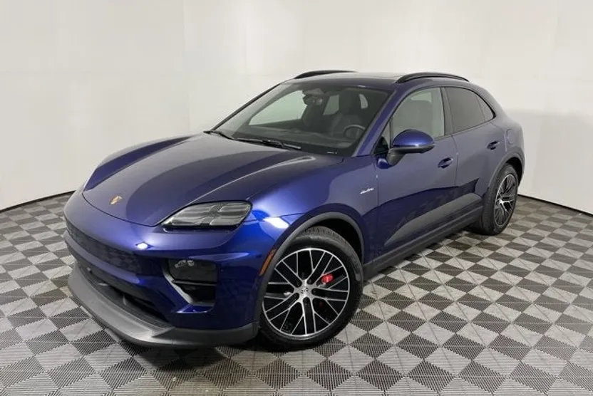 2025 Porsche Macan Electric photo 1