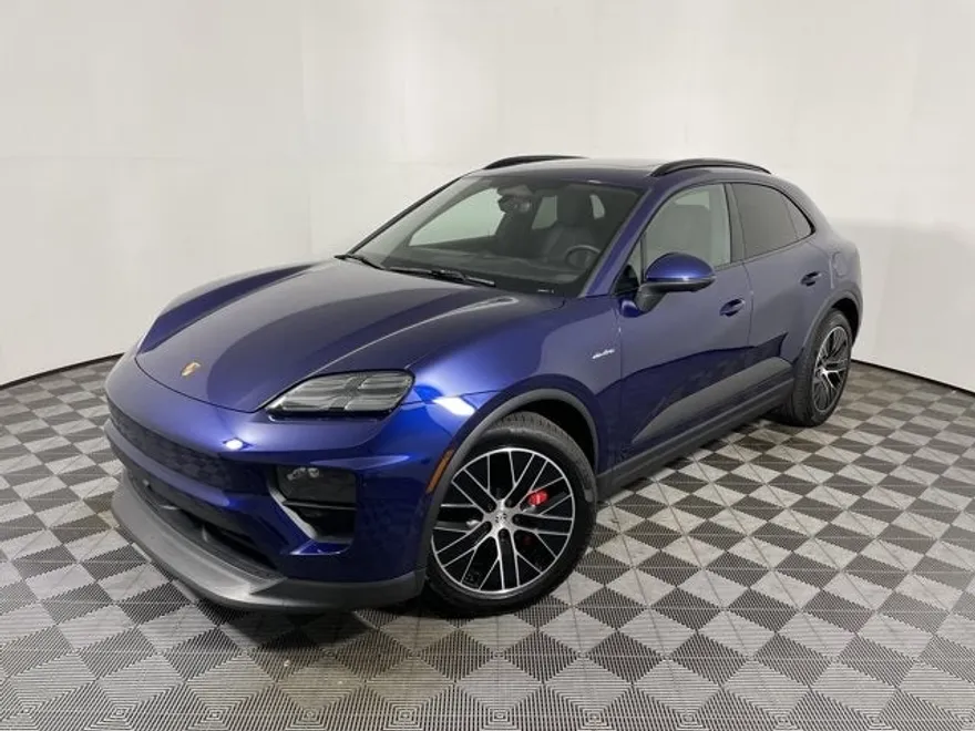 2025 Porsche Macan Electric photo 1