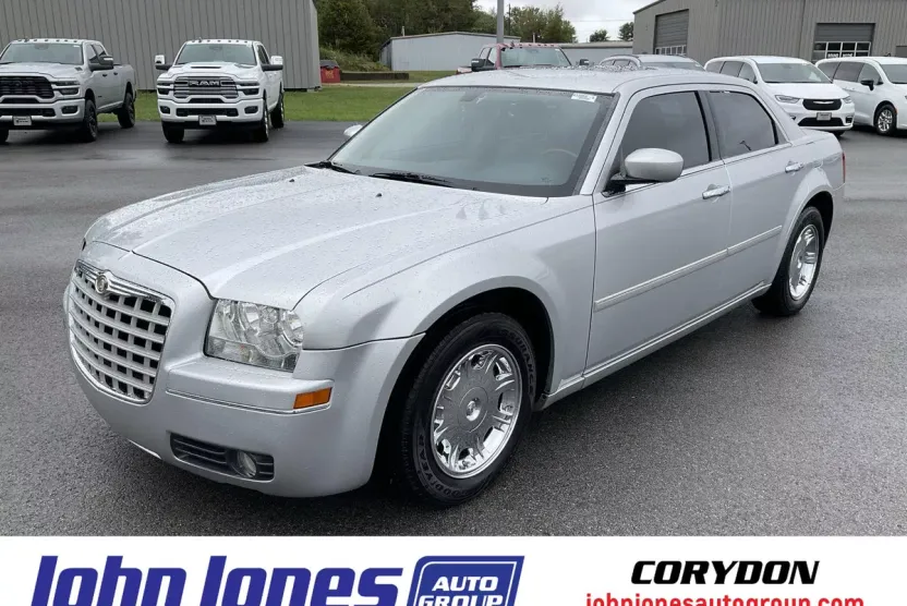 2006 Chrysler 300 Touring photo 1