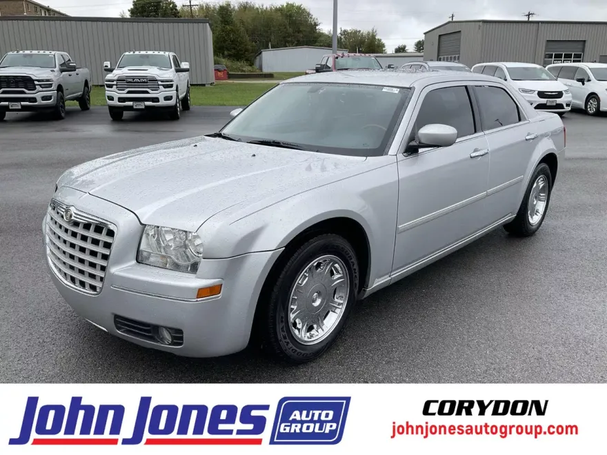 2006 Chrysler 300 Touring photo 1