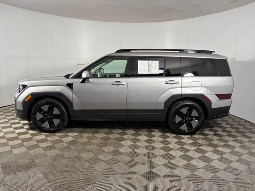 2025 Hyundai Santa Fe photo 1
