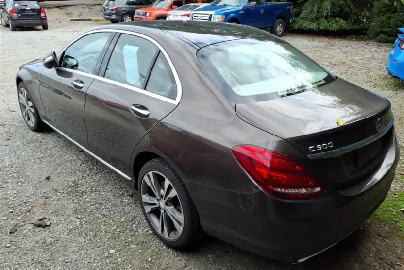 2015 Mercedes Benz C 300 4MATIC Sedan photo 1