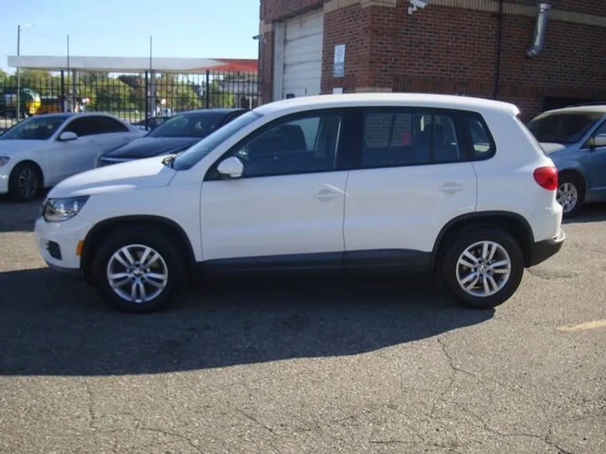 2014 Volkswagen Tiguan S photo 1