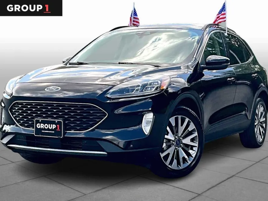 2020 Ford Escape Titanium photo 1