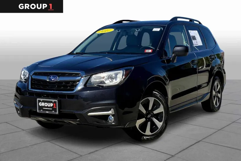 2017 Subaru Forester Limited 2.5i photo 1