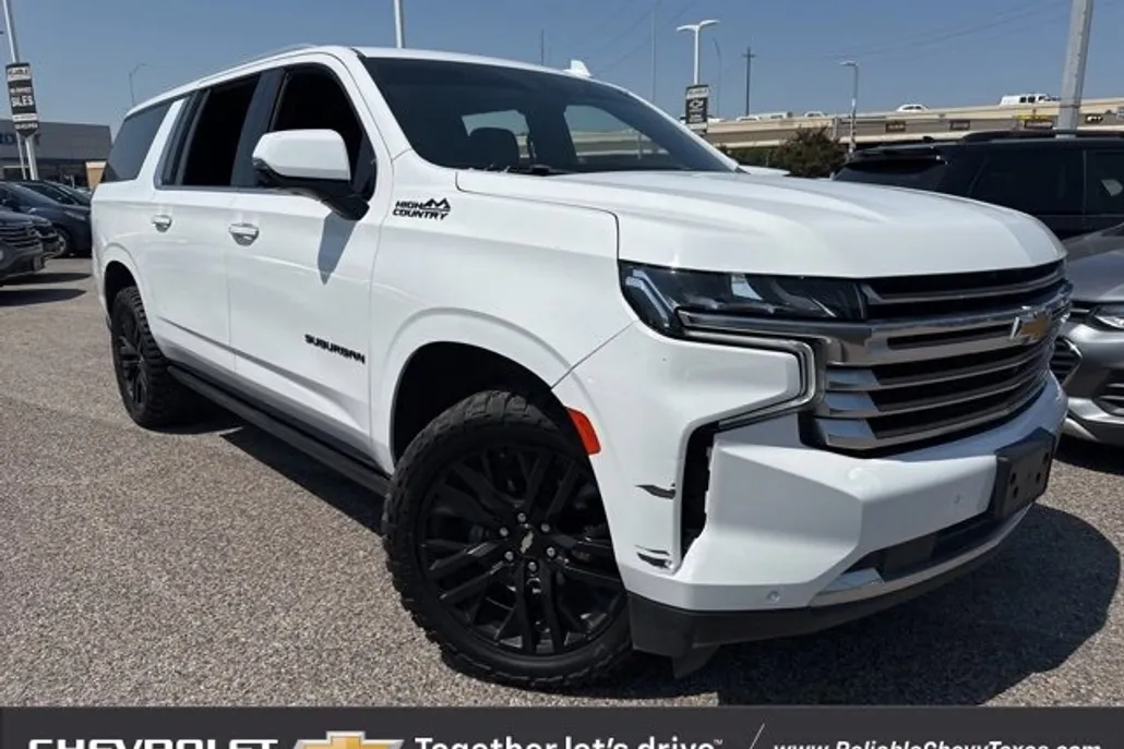 2022 Chevrolet Suburban High Country photo 1