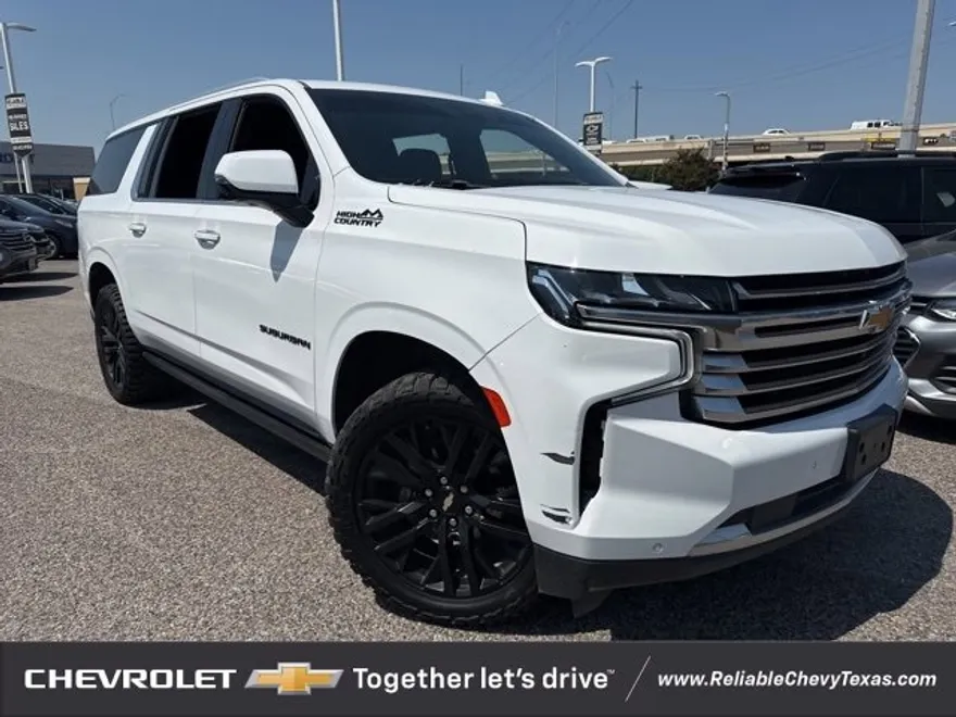 2022 Chevrolet Suburban High Country photo 1