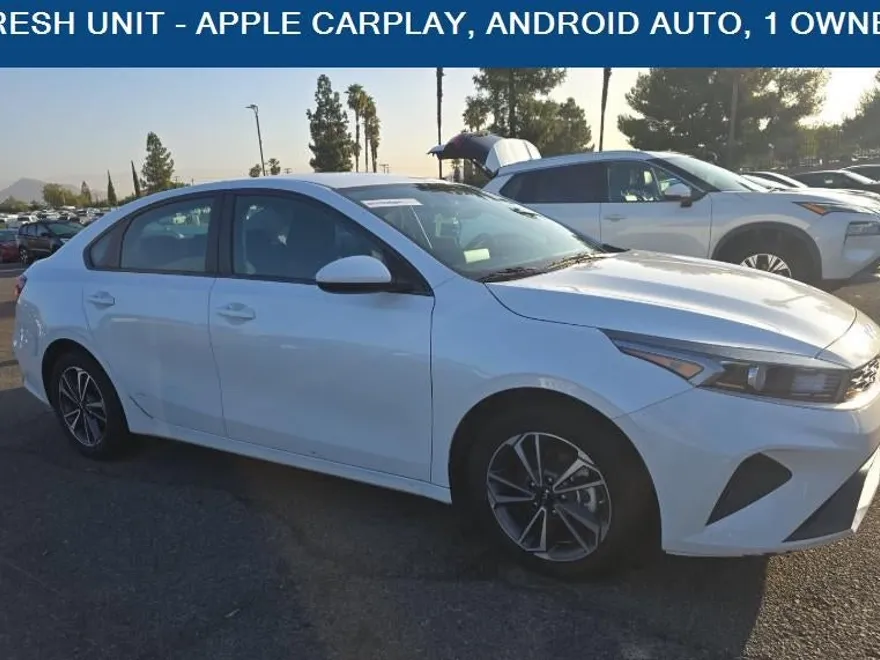 2024 Kia Forte LXS photo 1