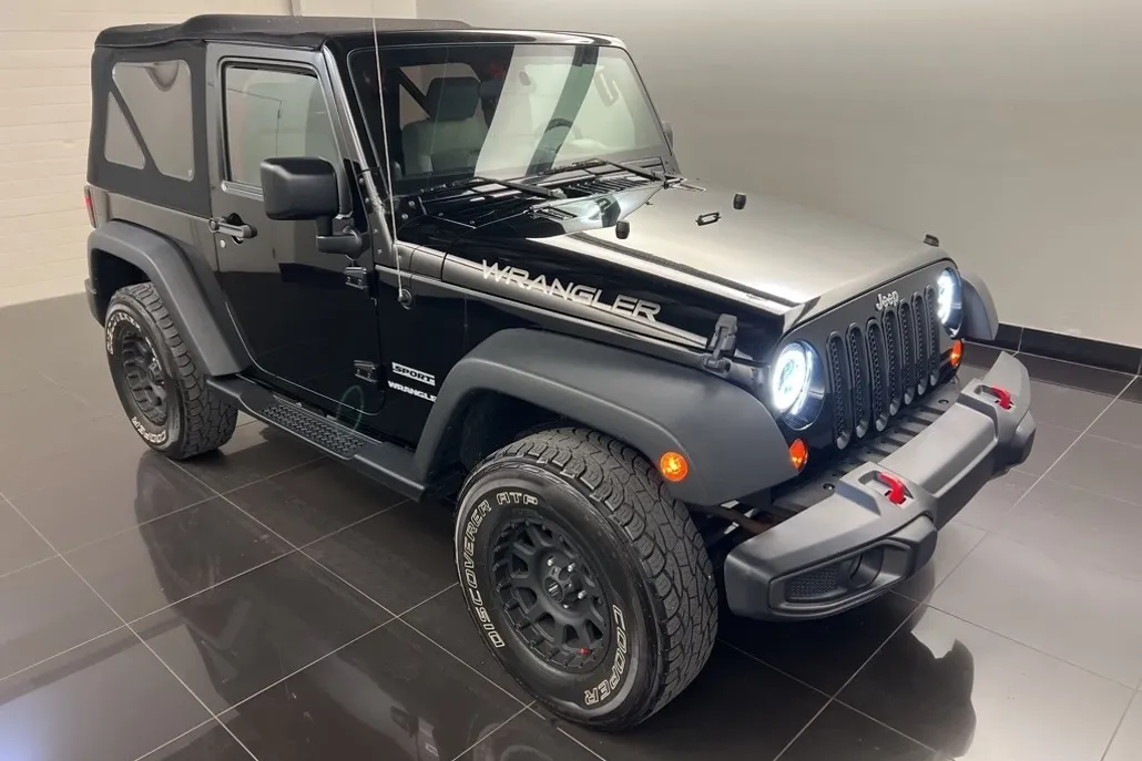 2010 Jeep Wrangler Sport photo 1