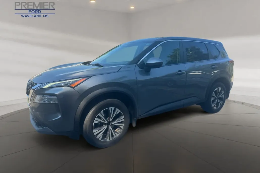 2022 Nissan Rogue SV photo 1