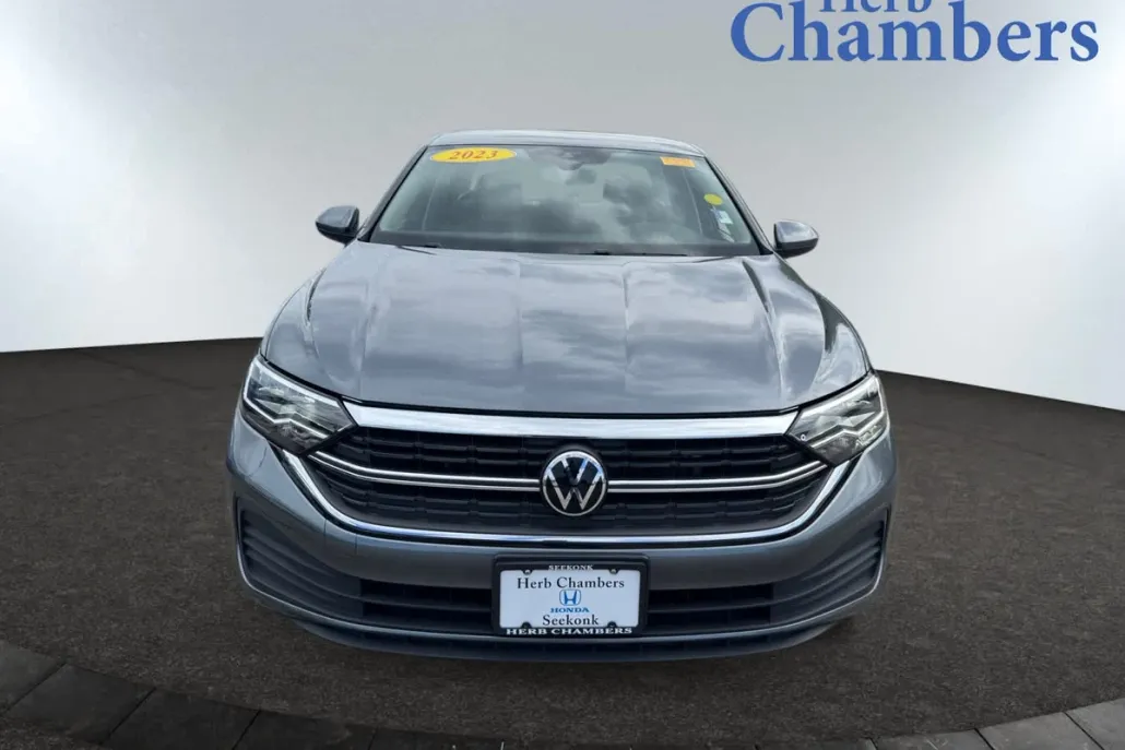 2023 Volkswagen Jetta 1.5T S photo 1