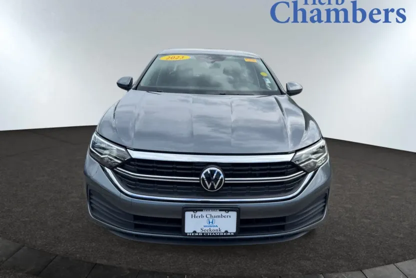 2023 Volkswagen Jetta 1.5T S photo 1