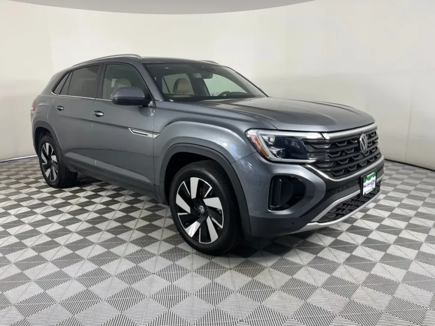 2024 Volkswagen Atlas Cross Sport SE Technology photo 1