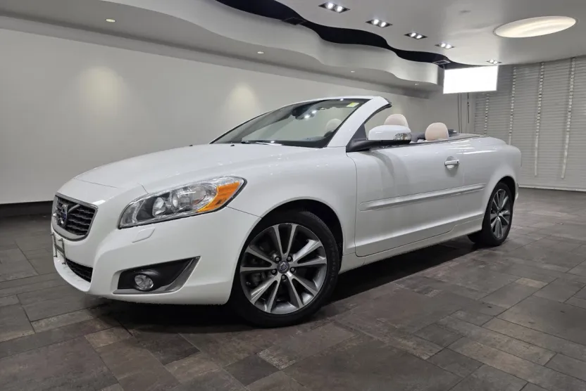 2013 Volvo C70 T5 photo 1