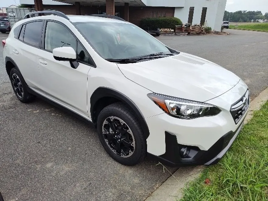 2023 Subaru Crosstrek Premium photo 1
