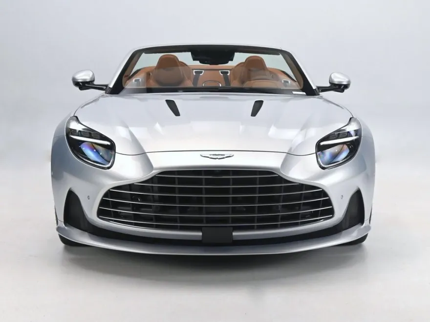 2024 Aston Martin DB12 photo 2