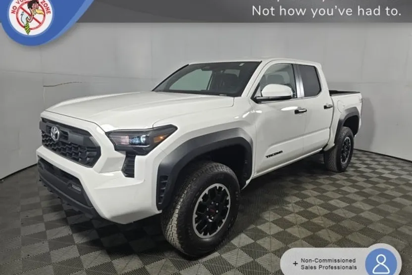 2025 Toyota Tacoma TRD Off-Road photo 1