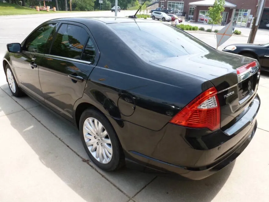 2012 Ford Fusion Hybrid photo 1