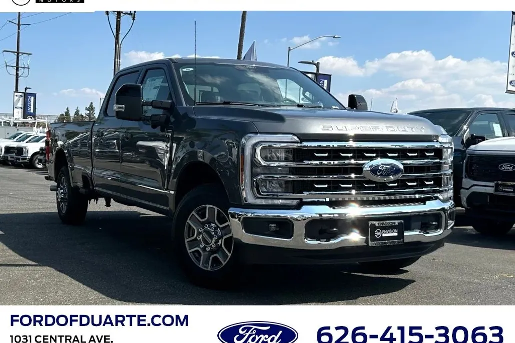 2026 Ford F-350 Lariat photo 1