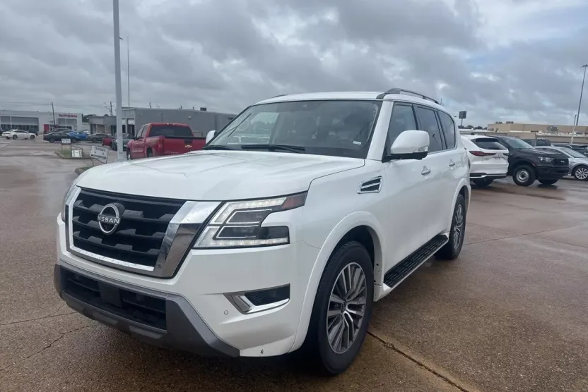 2023 Nissan Armada SL photo 1