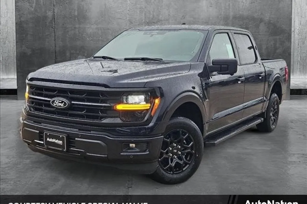 2025 Ford F-150 XLT photo 1