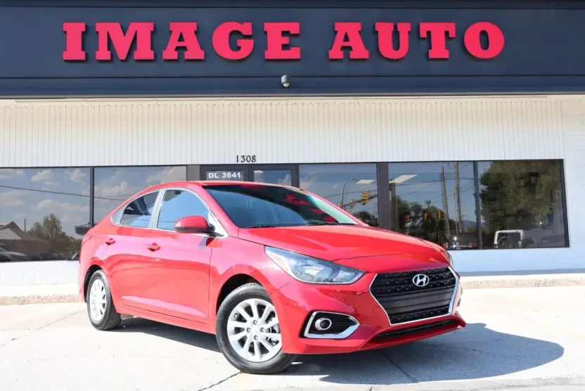 2022 Hyundai Accent SEL photo 1
