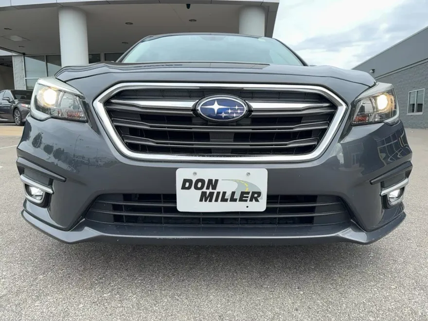 2018 Subaru Legacy Premium photo 1