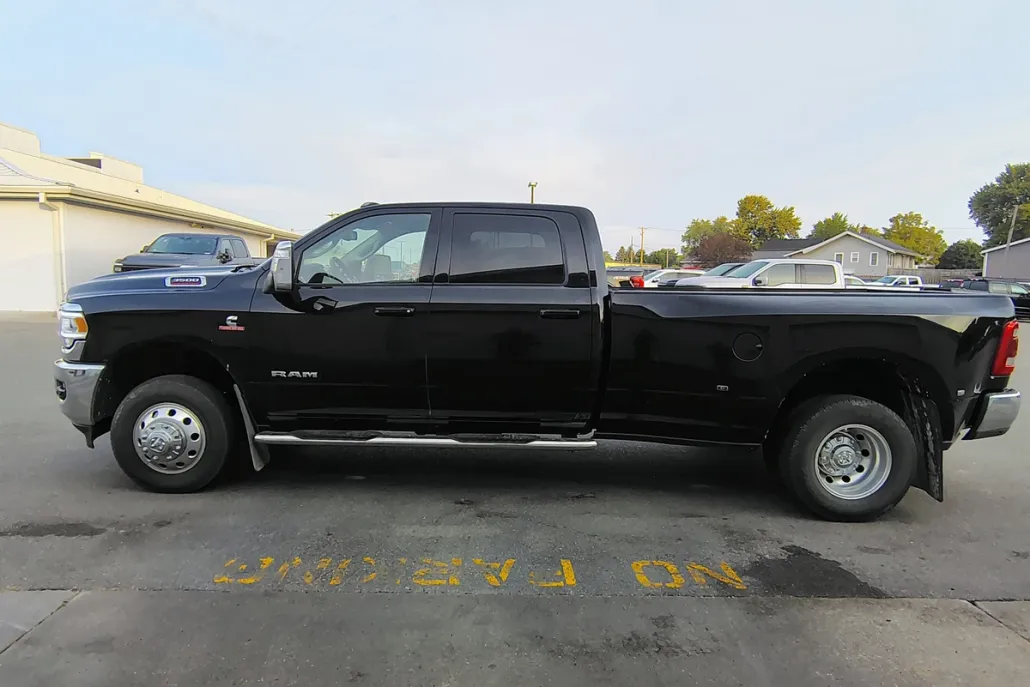 2024 Ram 3500 Laramie photo 1