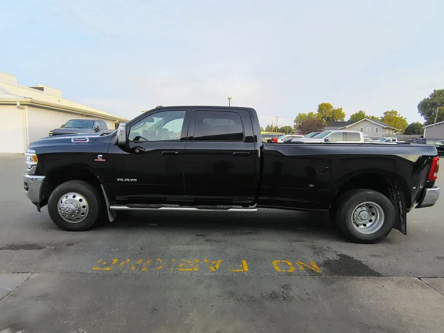 2024 Ram 3500 Laramie photo 1